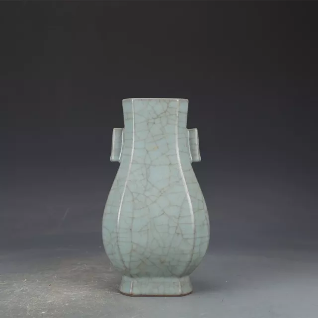 9" Chinese Old Guan Kiln Celadon Crackle Glaze Porcelain Guaner bottle Vase