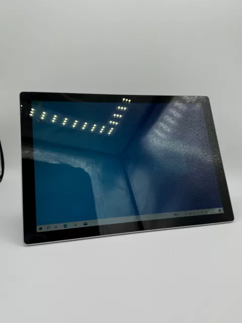 Microsoft Surface Pro 7 12,3" i5-1035G4 8GB 128GB W10 Pro Gebraucht