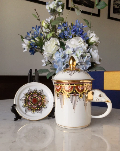 Taza de café elefante 10 oz con tapa y platillo: patrón de arte real tailandés pintado a mano