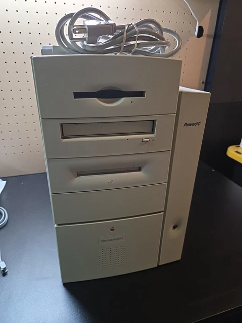 Apple PowerBook 6,8 G4 12インチ 1.5GHz 4:3 20th Century Video Games