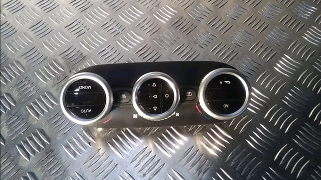Commande De Chauffage Alfa Romeo Giulietta 2 156123650  R:137377