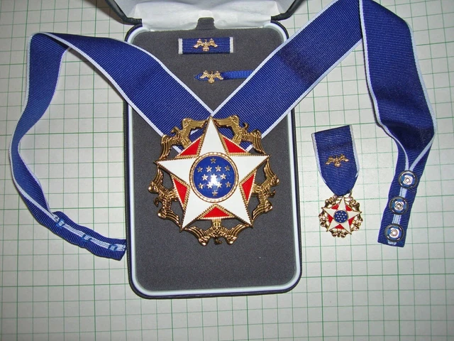 U.S. Presidential Medal of Freedom Gold #09