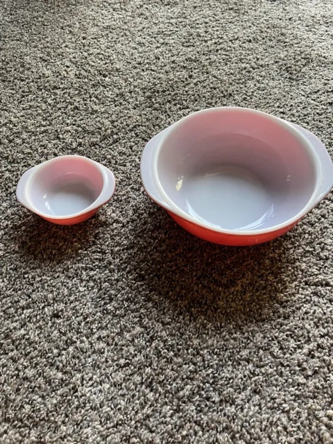 pyrex pink chip and dip set 2 quart and 8 ounze bowls