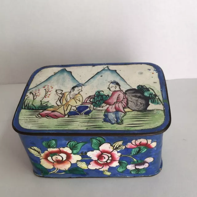 Chinese Canton Enamel Box - Scene Of Two Travellers - Good Condition - Lovely