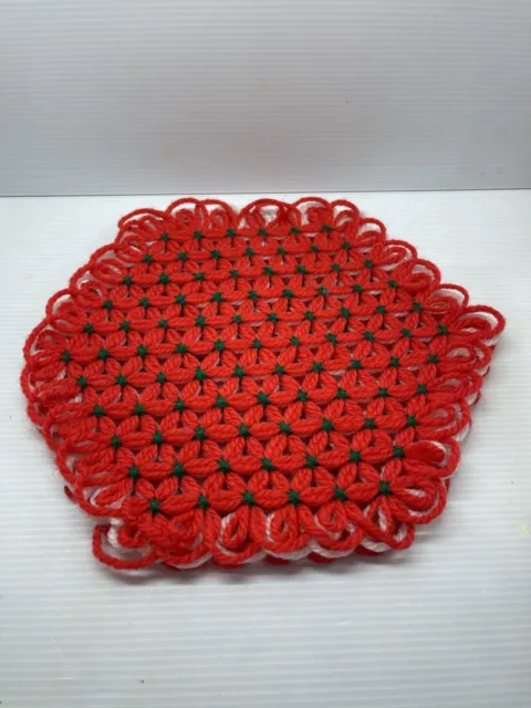 Vtg 10”  Yarn Star Trivet Hot Pad Country Cottagecore Daisy Loom Red And Green
