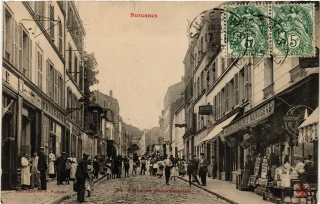 CPA SURESNES Rue du Mont-Valerien. (509755)