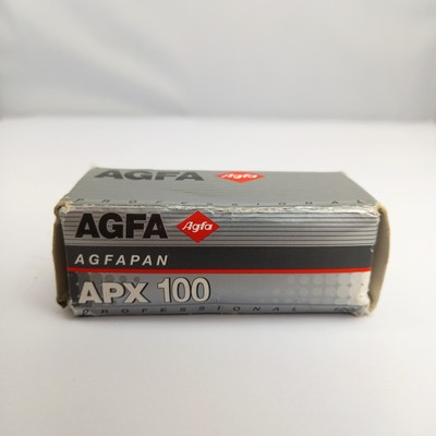 Agfa Agfa agfapan Professional APX 100  25 9x12cm 4 x 5 Inch BW SW caducada 07/2001 