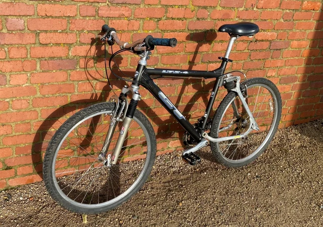 Vintage gt full online suspension mountain bike