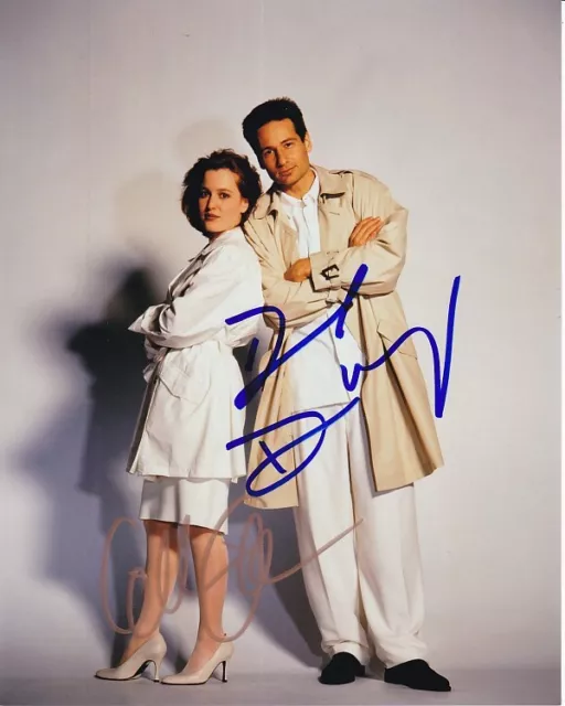 DAVID DUCHOVNY and GILLIAN ANDERSON Signed 8x10 THE X-FILES Photo w Hologram COA