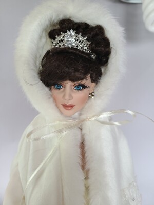 Ashton Drake "Touch Of Elegance" 20" Porcelain Bride Doll By Cindy Mcclure