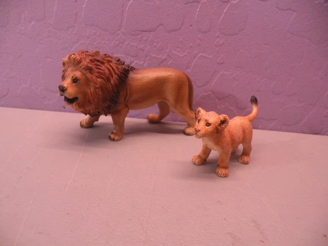 Schleich Male African Lion Figure 2007 Retired 14373 and Cub Am Lime 69