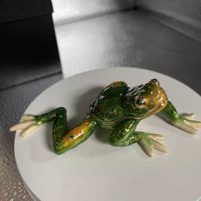 Green Jumping Ready Frog Trinket Box By Keren Kopal! Detailed, Rare, Collectible