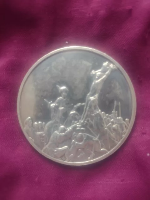 2oz Silver Round depicting Rembrandt's The Raising Of The Cross
