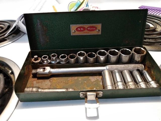 VINTAGE SK Tools  3/8" DRIVE SOCKET SET w/ original box.
