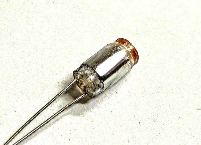 Philips KS 1600P Polystyrene Capacitor - 1.6nF (1600pF) 630V 1% Tolerance, Axial Leads
