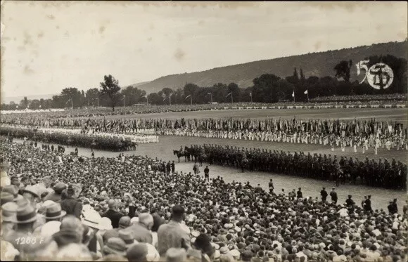 Foto Ak Stuttgart, 15. Deutsches Turnfest 1933, Festplatz, Aufmarsch - 10783021