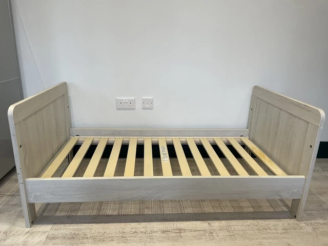 Mamas and papas murano cot bed top