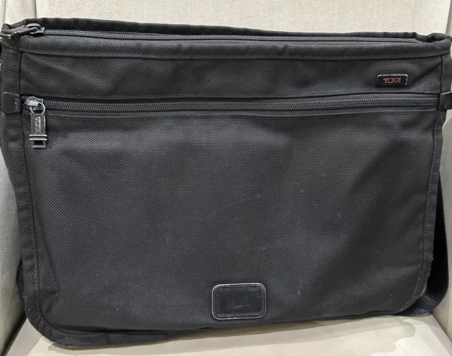 Tumi Alpha Slim Expandable Messenger Briefcase 22177DH