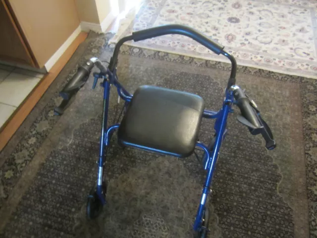 Drive Medical 4-Wheel Rollator Walker With Seat & Removable Back Support - Blue