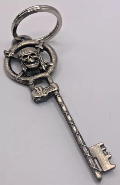 Vintage Disney Pirates Of The Caribbean Key Chain Skeleton Skull Metal 5 Inch