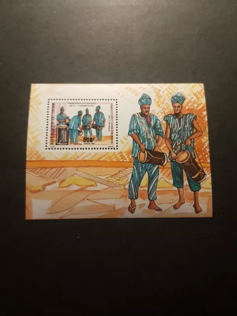 Timbre Niger Musique Instruments Bloc N°49 Neuf ** Mnh 1985