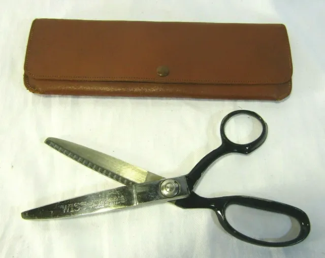 VINTAGE 9 INCH WISS PINKING SHEARS scissors w/ leather case