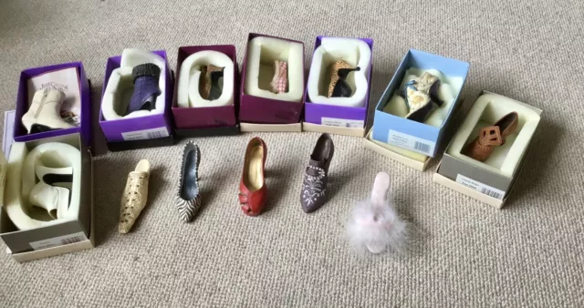Just the Right Shoe collection of 13 Miniature Shoes By Raine  (7 Are Boxed) 3