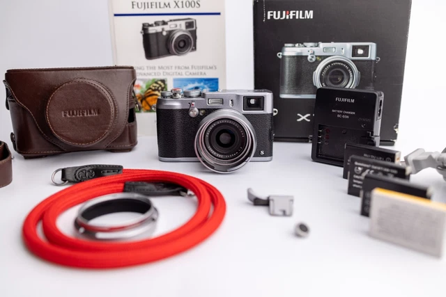 Fujifilm X100S w/ Lots of Extras 16.3MP Digital Camera - Silver