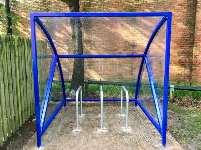 6 Space Galvanised Cycle/Bike Shelter with 3 Bike Stands