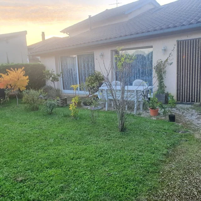 Maison de Village Guéreins dans l'Ain 2