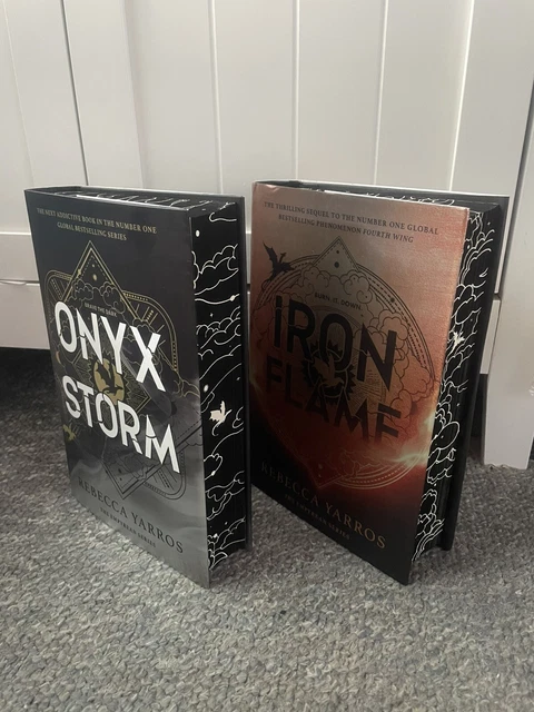 Onyx Storm By Rebecca Yarros – Perfect Christmas Gift – Paperback Book, English