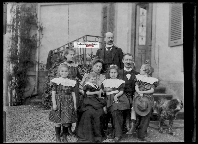Plaque verre photo ancienne négatif noir et blanc 13x18 cm famille chien enfants