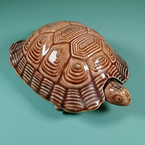 Wade Tortoise Porcelain English Turtle Figurine Trinket Box Lidded 16cm long