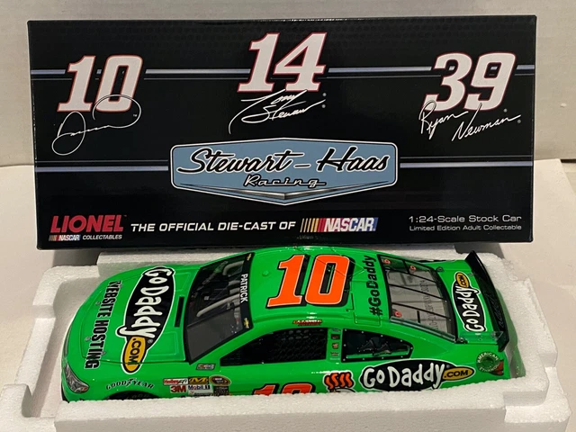 Danica Patrick #7 GoDaddy – Impala 1:24 Elite, Saint-Patrick 2012, Action/RCCA