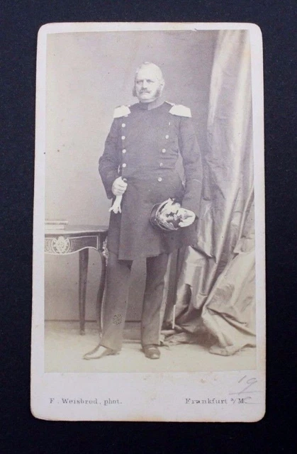 Foto CDV Offizier Garde Regiment