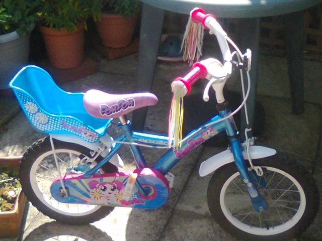 Apollo pom hotsell pom bike