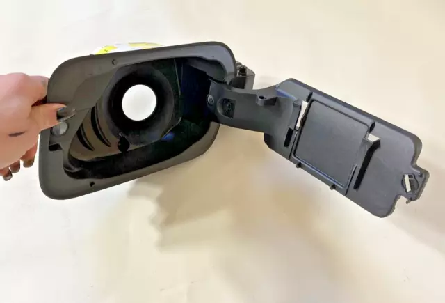 Original Seat / Cupra Ateca tank / tank flaps use 575809702D