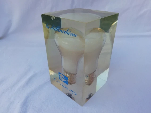 Sculpture Ampoule Mid-Century Phosphorescente par Pierre Giraudon