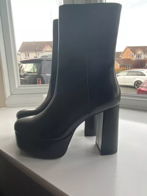 H&m black platform booties hotsell