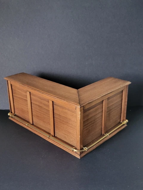 Dolls House - Handmade Pub Bar - 1/12Th Scale