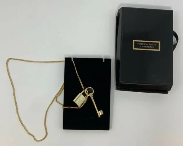Victorias Secret Lock and Key Scandalous Gold Plated Pendant Necklace Chain 20”