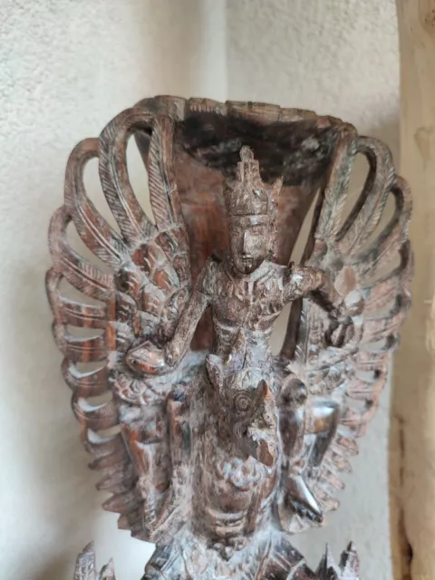 Indonésie splendide bois sculpté Vishnou chevauchant Garuda