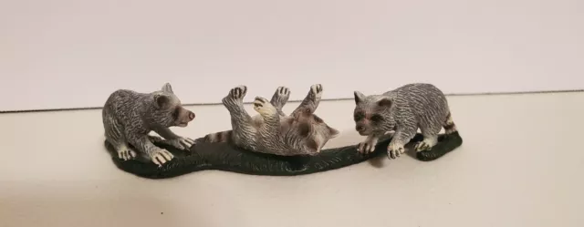 Schleich RACCOON BABIES Cubs Wildlife Animal Figure 2009 Retired