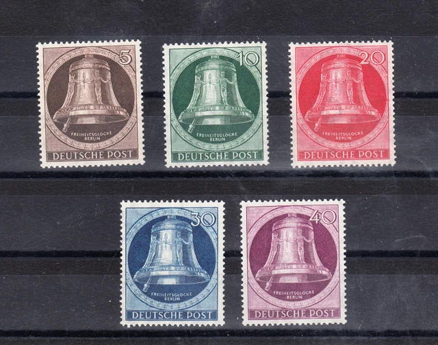 Berlin  postfrisch Mi. Nr.  75-79  Glocke I