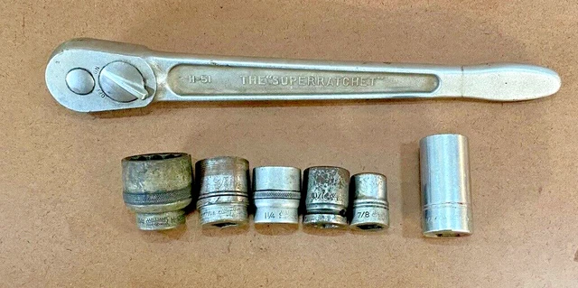 J.H. Williams & Co 3/4" Drive Ratchet H-51 “The Superratchet" w/ Sockets J.H. Williams & Co 3/4" Drive Ratchet H-51 “The Superratchet" w/ Sockets