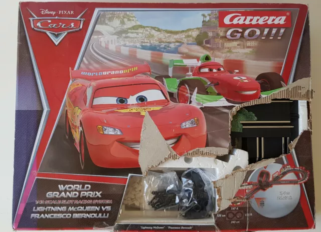 Circuit de voiture Carrera Disney Cars - Neon Nights chez Mangatori  (Réf.-20062477)