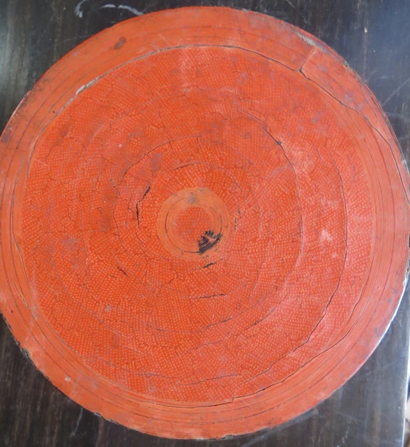 Burmese Cinnabar Lacquer Betel Nut Box  (Kun-It) made of lacquered woven bamboo 2