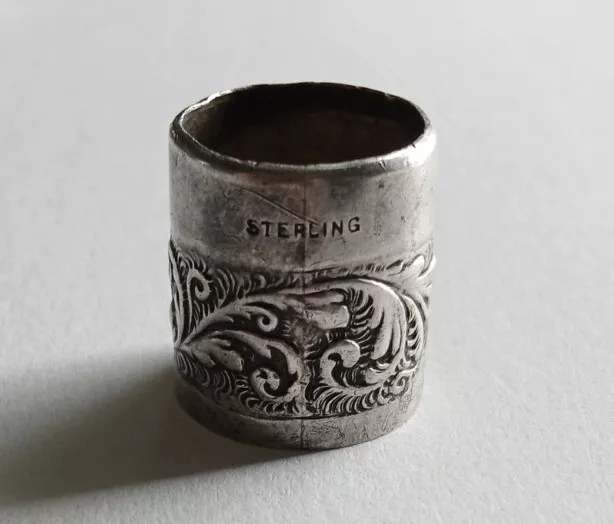 Old Antique Sterling Silver Thimble Filligree ENGRAVED England? MISSING STONE 2