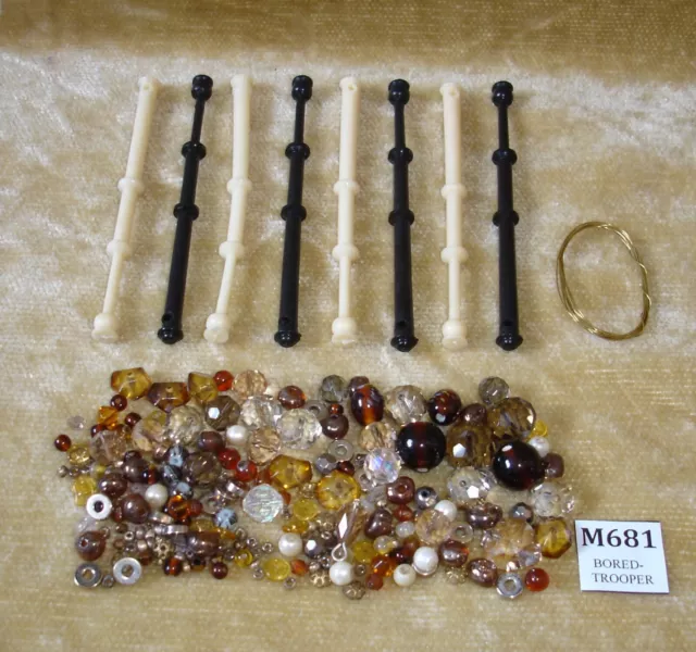 8x BOBINAS DE ENCAJE DE PLÁSTICO + CUENTAS Surtido HACER BRIZLES Vintage MEZCLA DE VIDRIO ÁMBAR