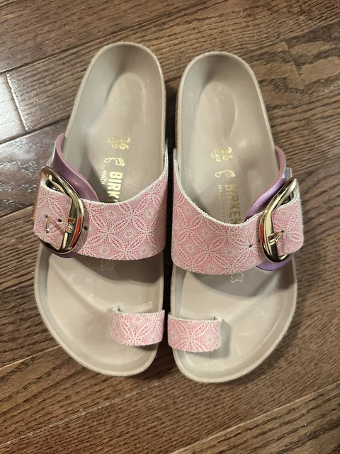 Birkenstock miramar big 2025 buckle